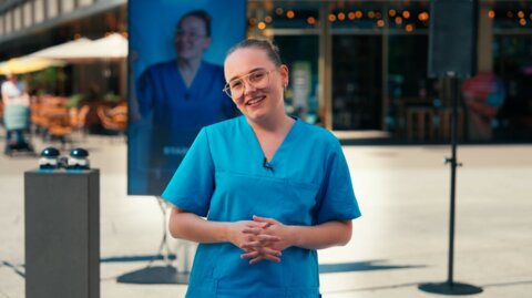 „Game On – Mission Pflege“: Pflegeberuf interaktiv erleben