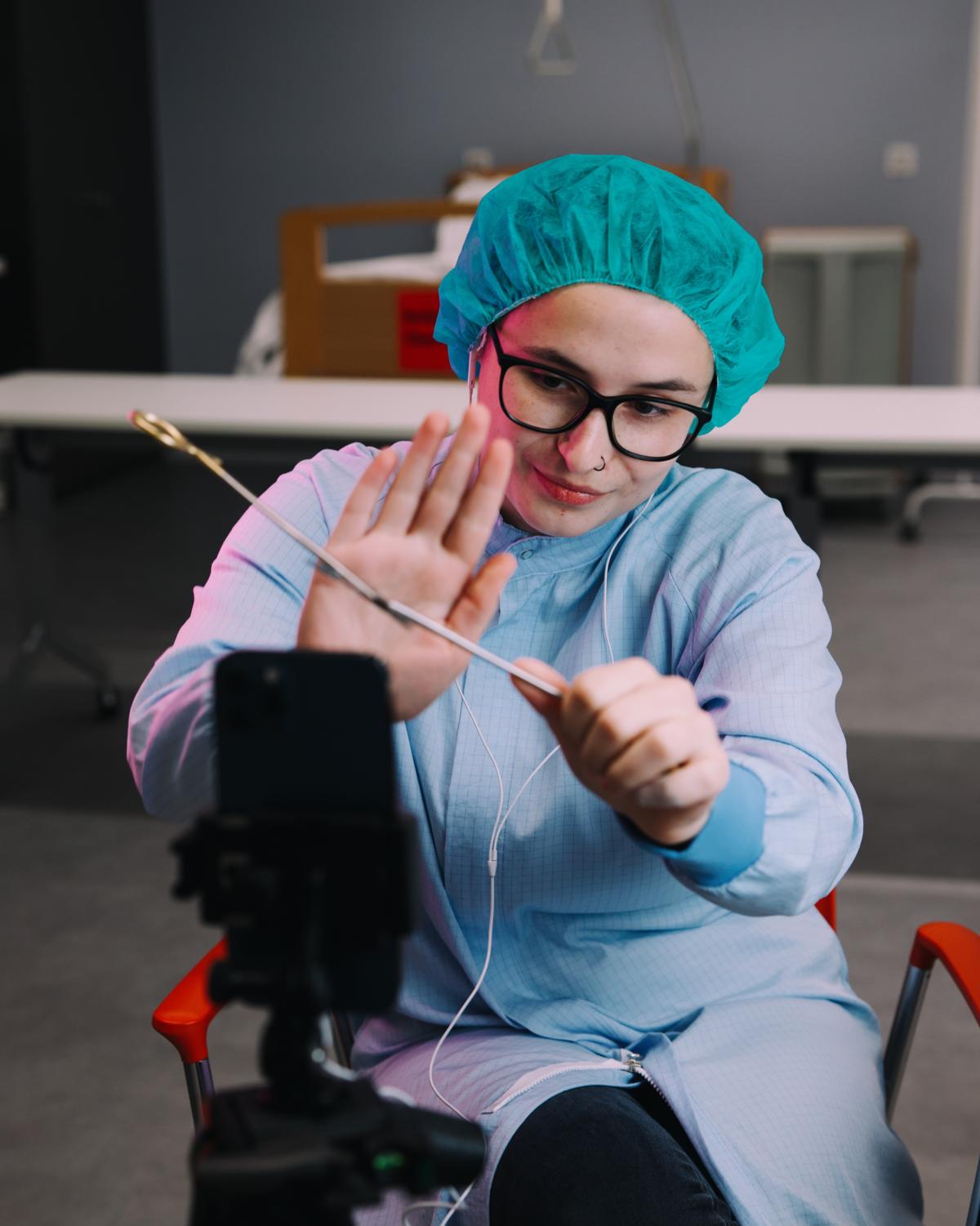 61BED709-97A3-41F1-A14E-2674C9A0B860