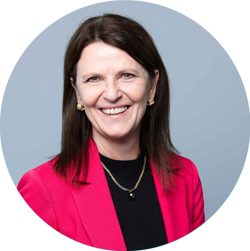 Heidi Berger rund mit Hintergrund