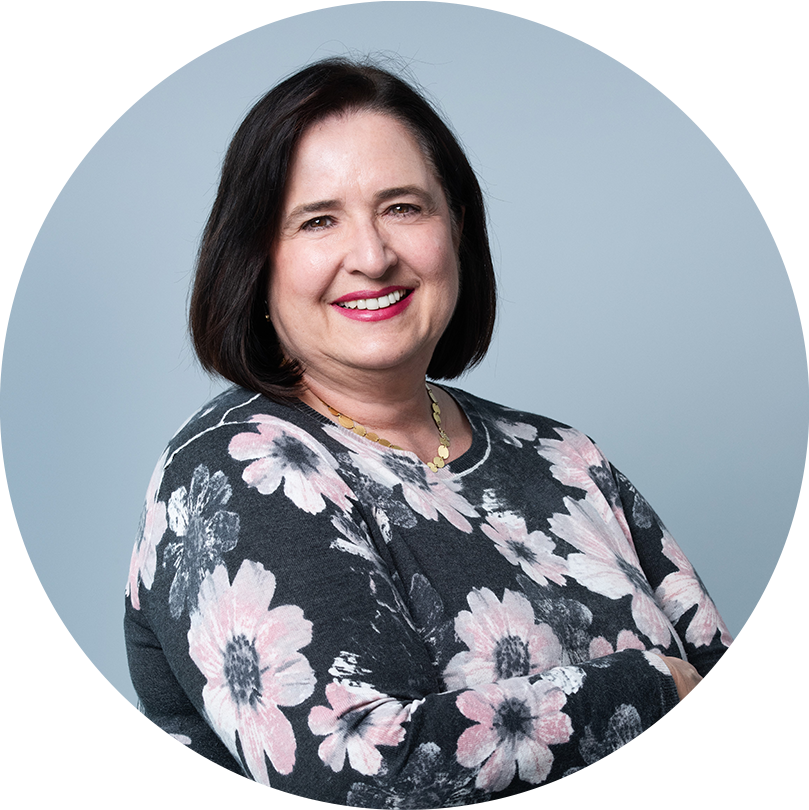 Susanne Schuhe rund mit Hintergrund